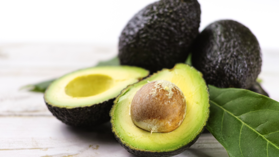 Por qué comer aguacate