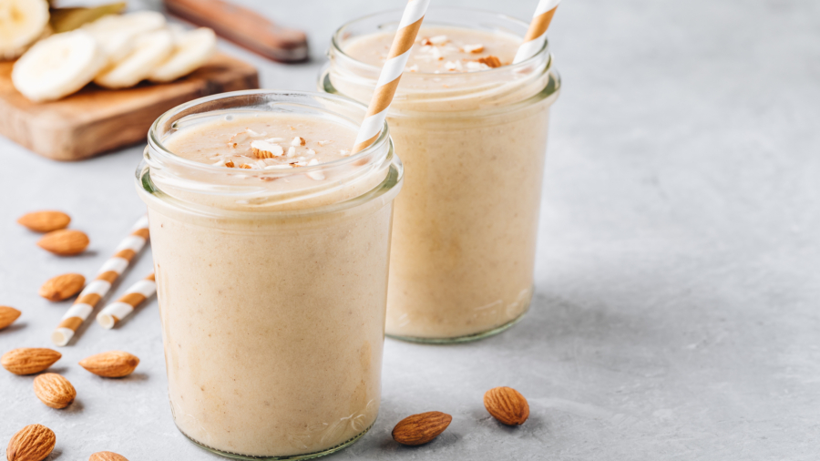 Batidos de frutas sanos y refrescantes
