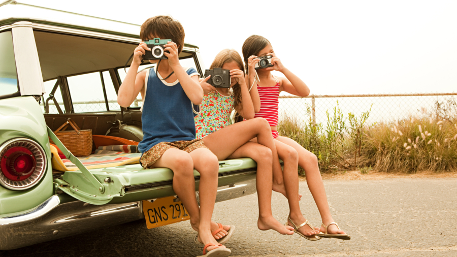 Viajar seguros en coche con niños
