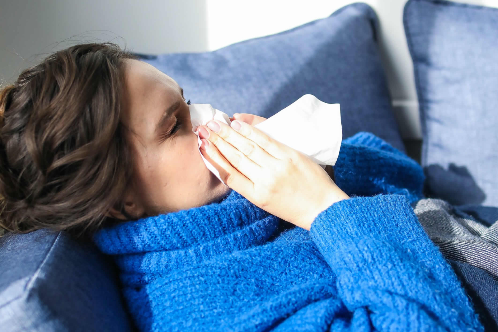 Mujer con infección vírica